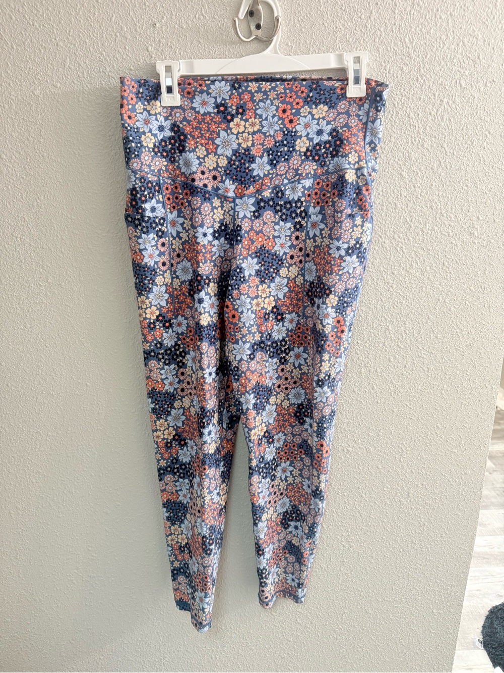 Floral Print Women's High-Waist Leggings - Blue and Pink